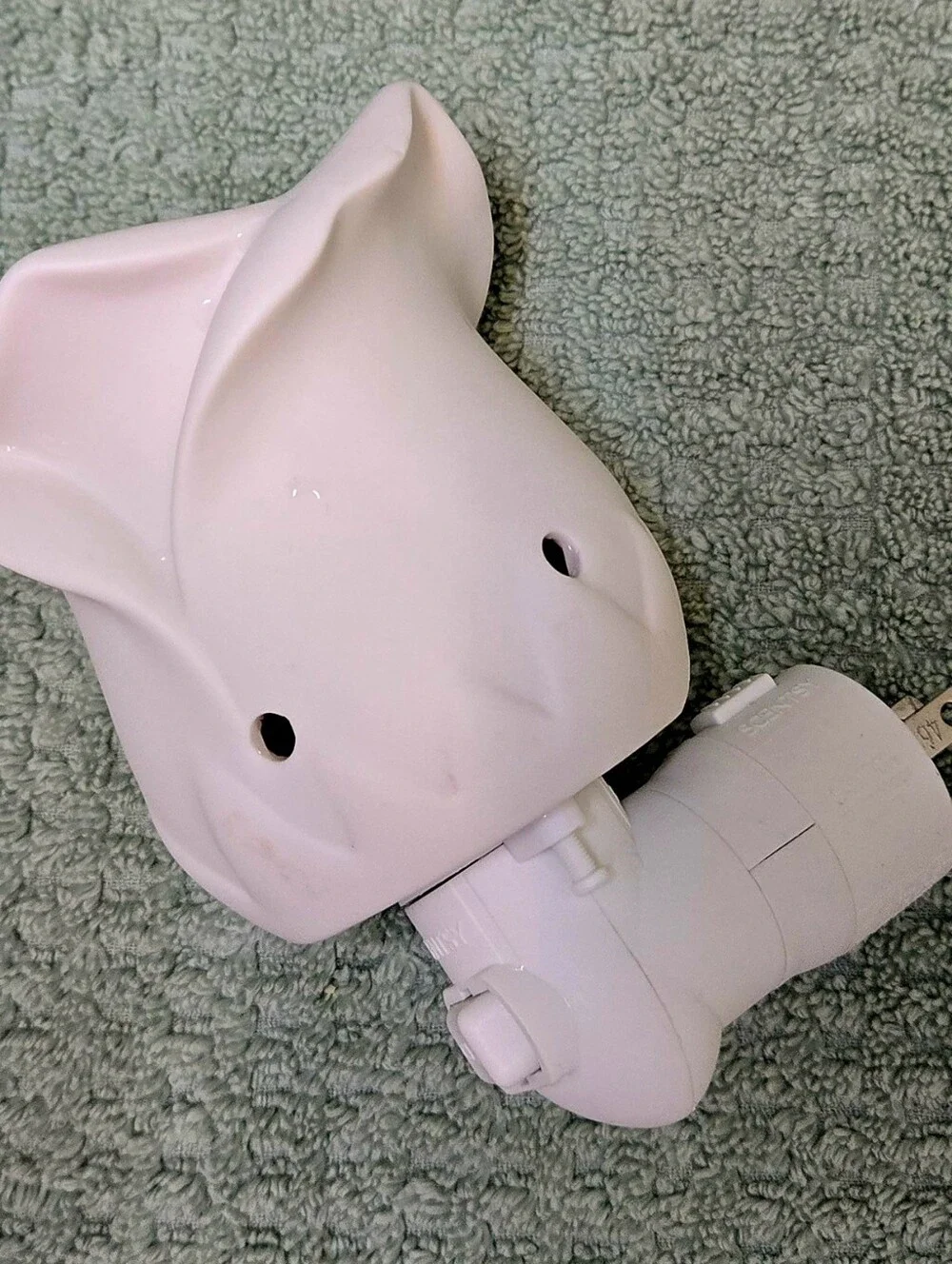 SCENTSY White Ceramic Rose Night Light Plug-In - Home Bath